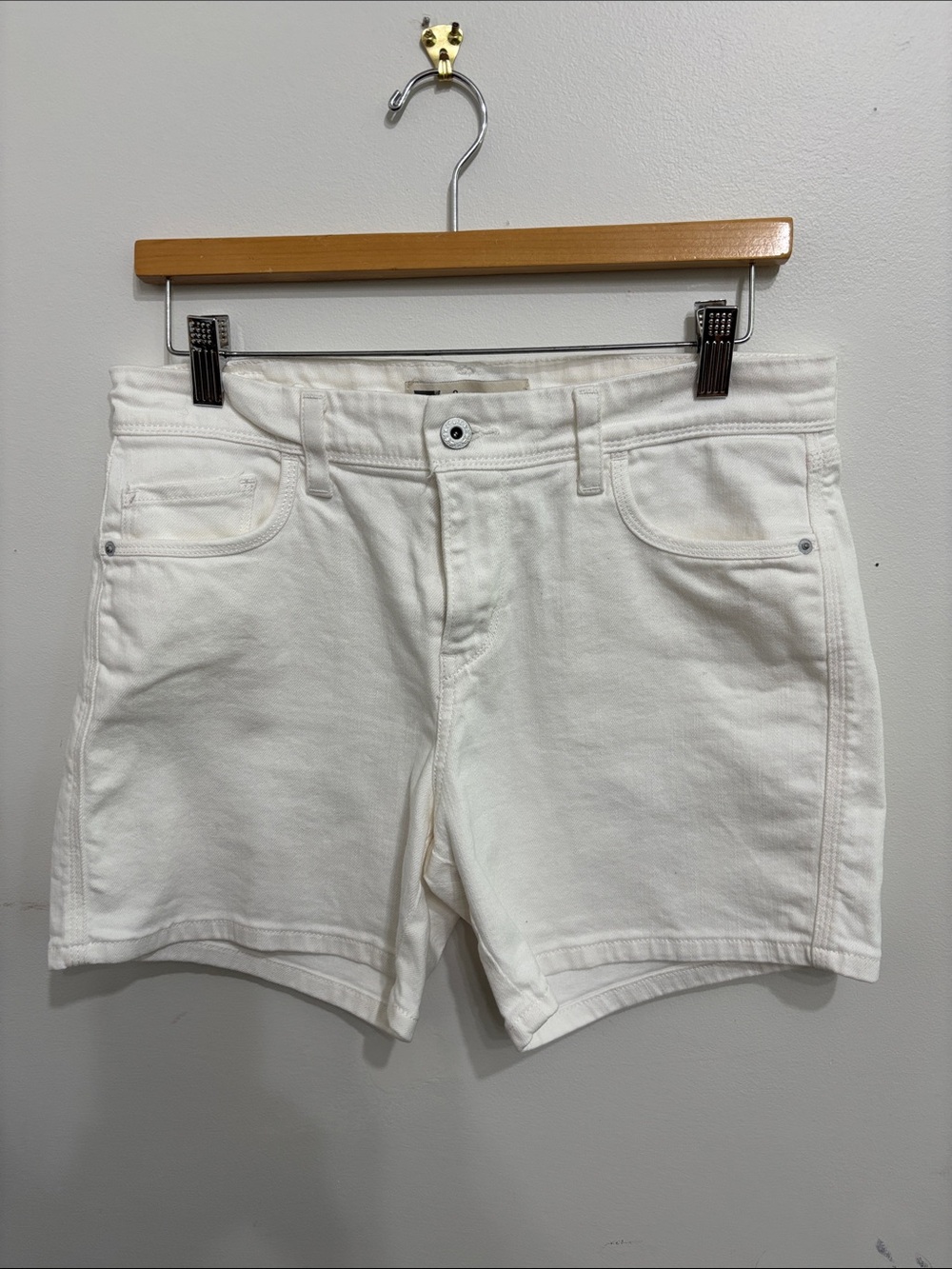 White denim jeans, shorts